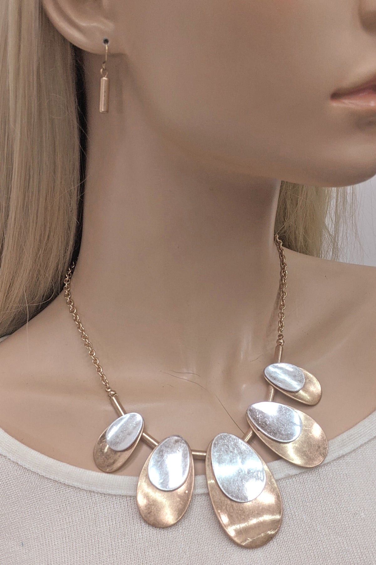 Worn Gold Oval Metal Necklace Set