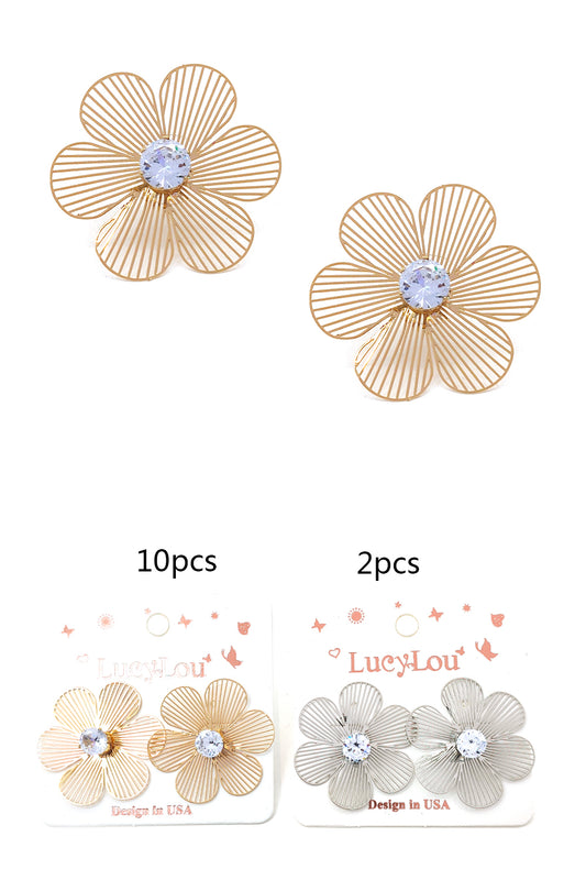 Flower Filigree Design Stud Earrings