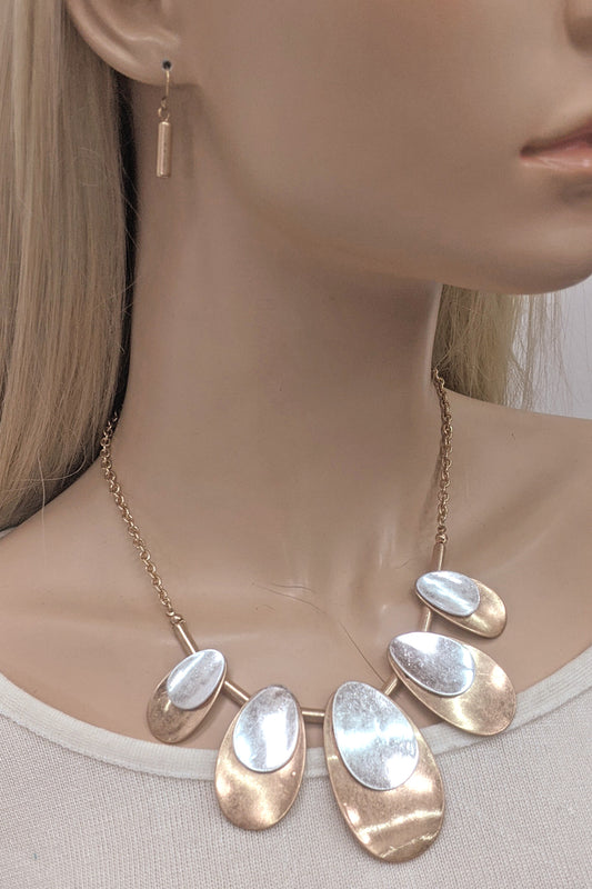 Worn Gold Oval Metal Necklace Set