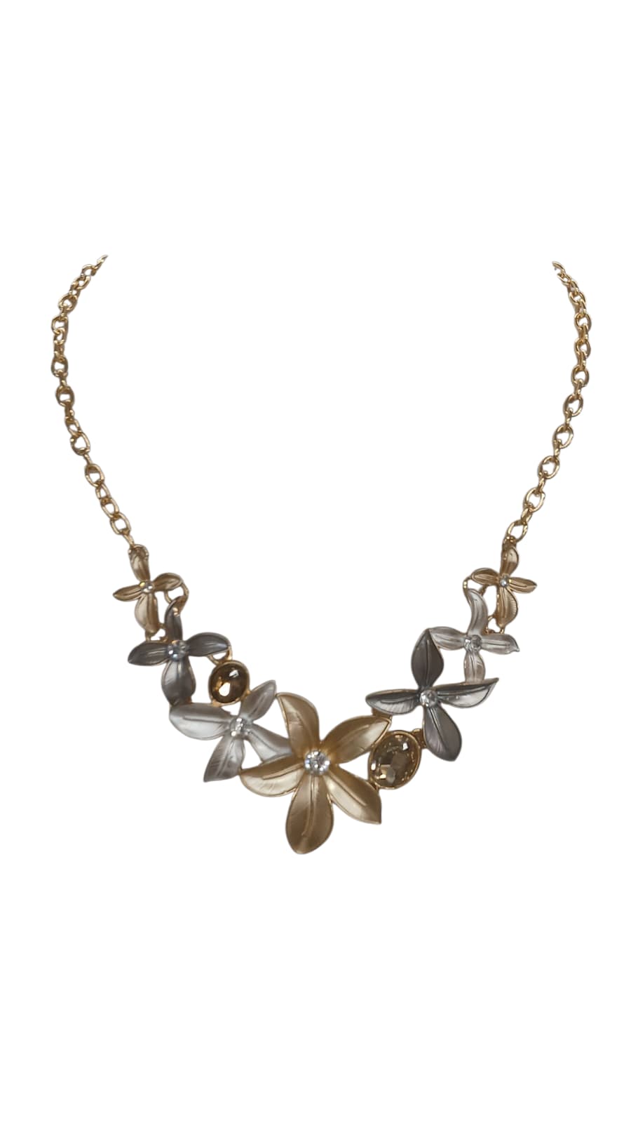 Gold Lily Flower Design Metal Necklace Set