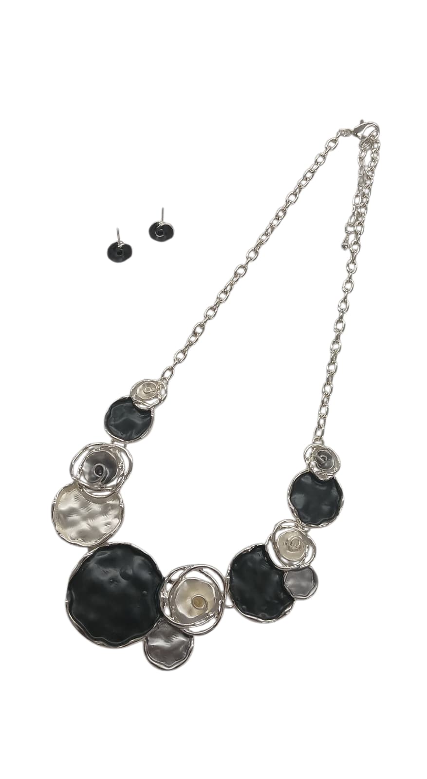 Black Ovals Rose Design Metal Necklace Set