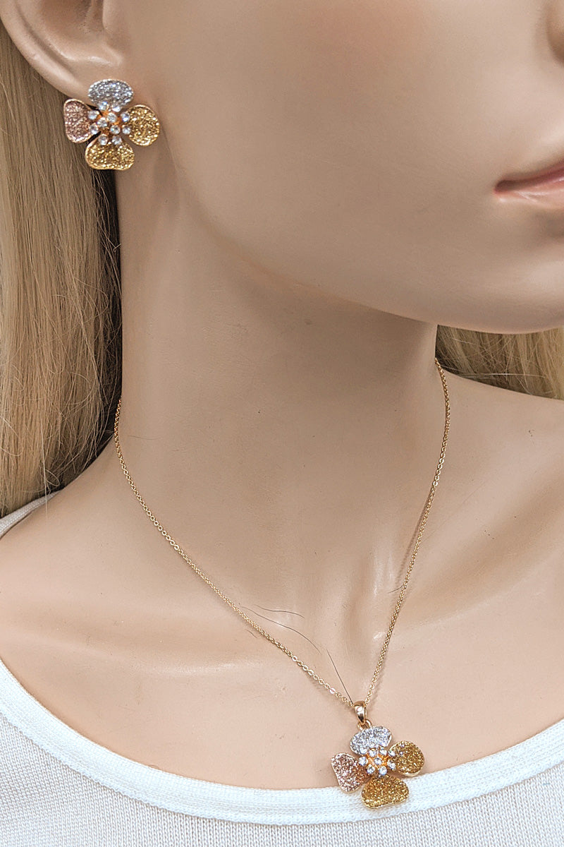 Flower Gold Dipped Necklace Set