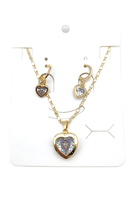 Heart Design Pedant Necklace Set