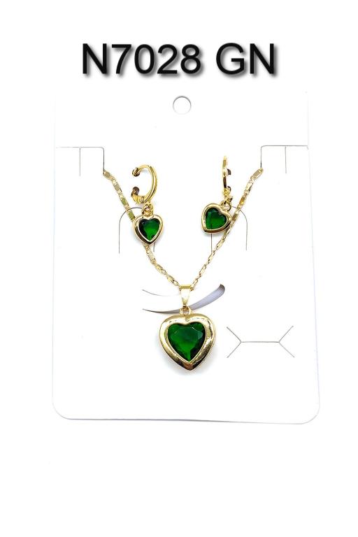 Green Heart Design Necklace Pendant Set
