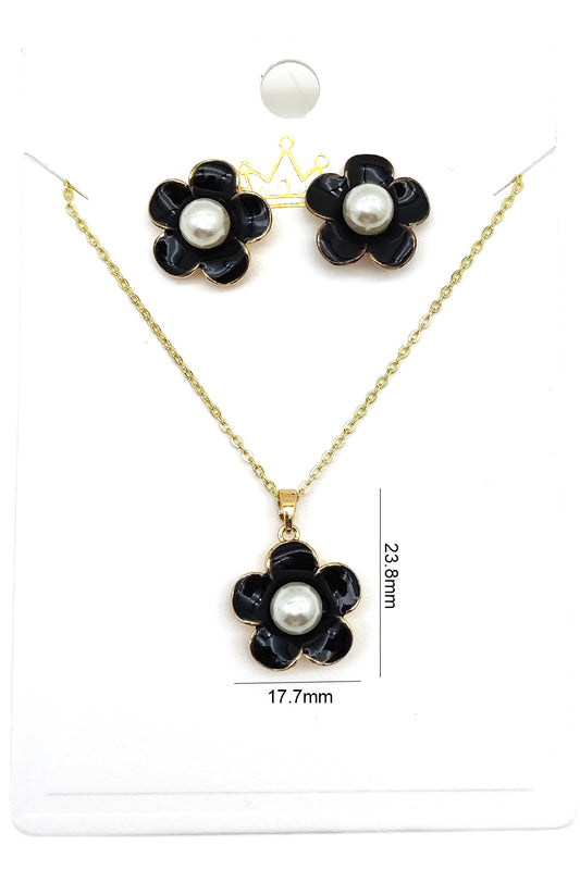 Gold Dipped Black Flower Pendant Set