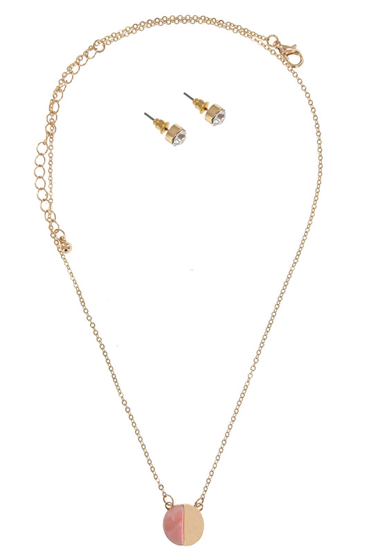 Resin Pendent Necklace Set